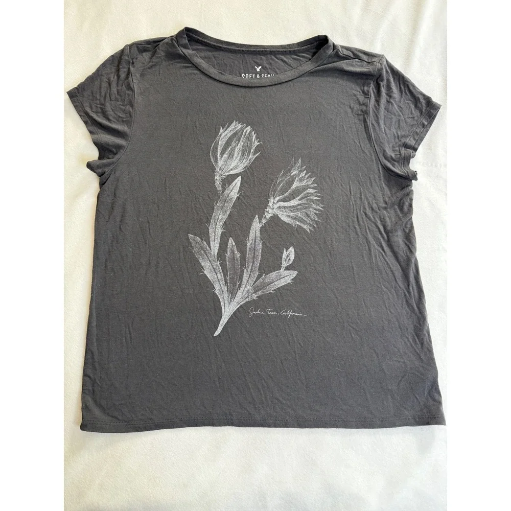 American Eagle Soft & Sexy Joshua Tree California Floral Graphic Tee Gray M